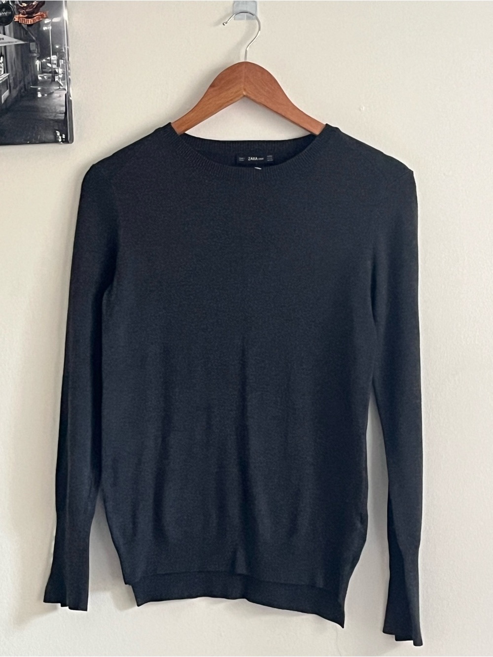ZARA Women’s Charcoal Gray Crewneck Sweater- Size Medium PTP 18 inch